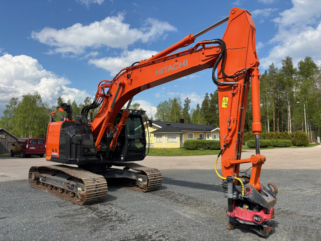 HITACHI ZAXIS225USLC-6 + RASVARI + LÄMMITIN + INDEXATOR R8 + LEICA 3D kuva 6