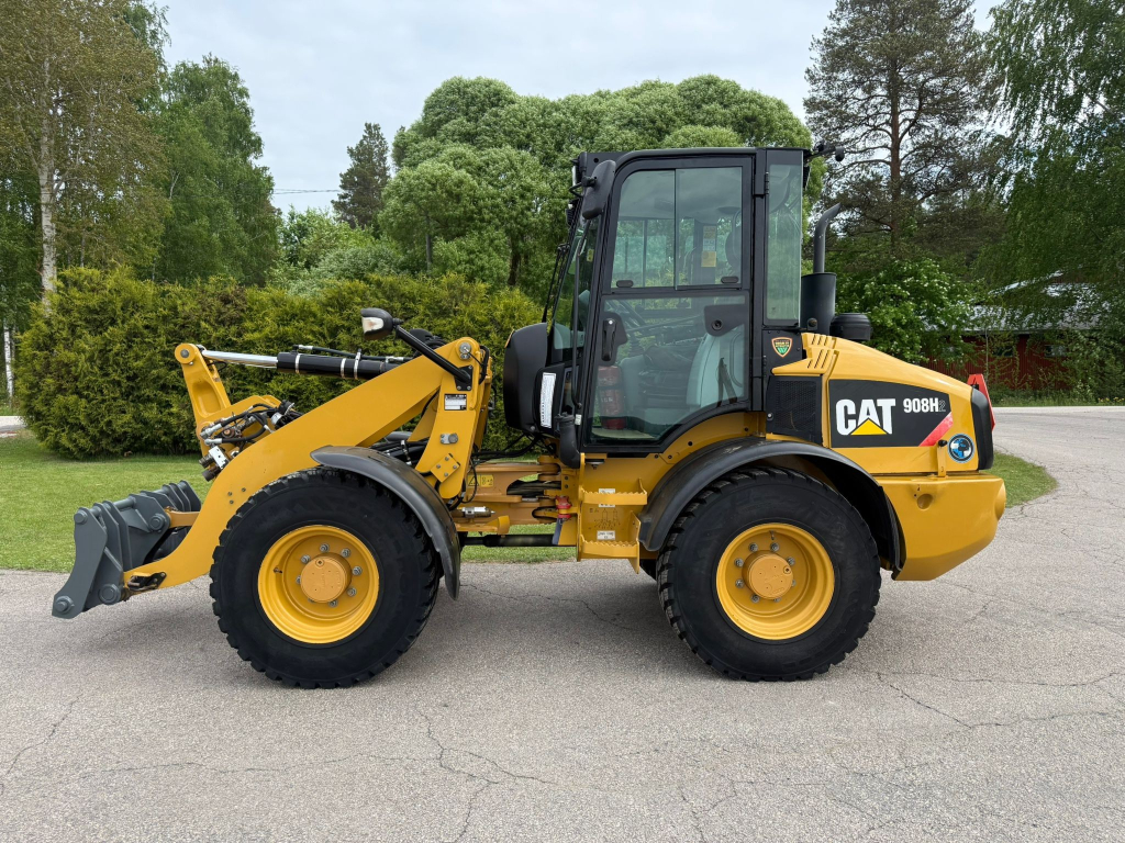 CATERPILLAR 908H2 + ENGANCHE RÁPIDO + HIDRÁULICO ADICIONAL + 35KM/H + GRASA + DOS CUCHARONES + PICOS