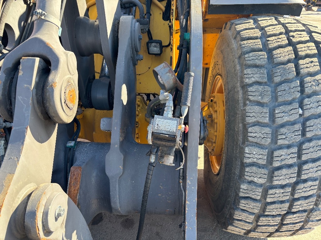 Volvo L 70 F / 4.äs hyd, CDC, BSS, Hyd. piikit, Kauha kuva 8