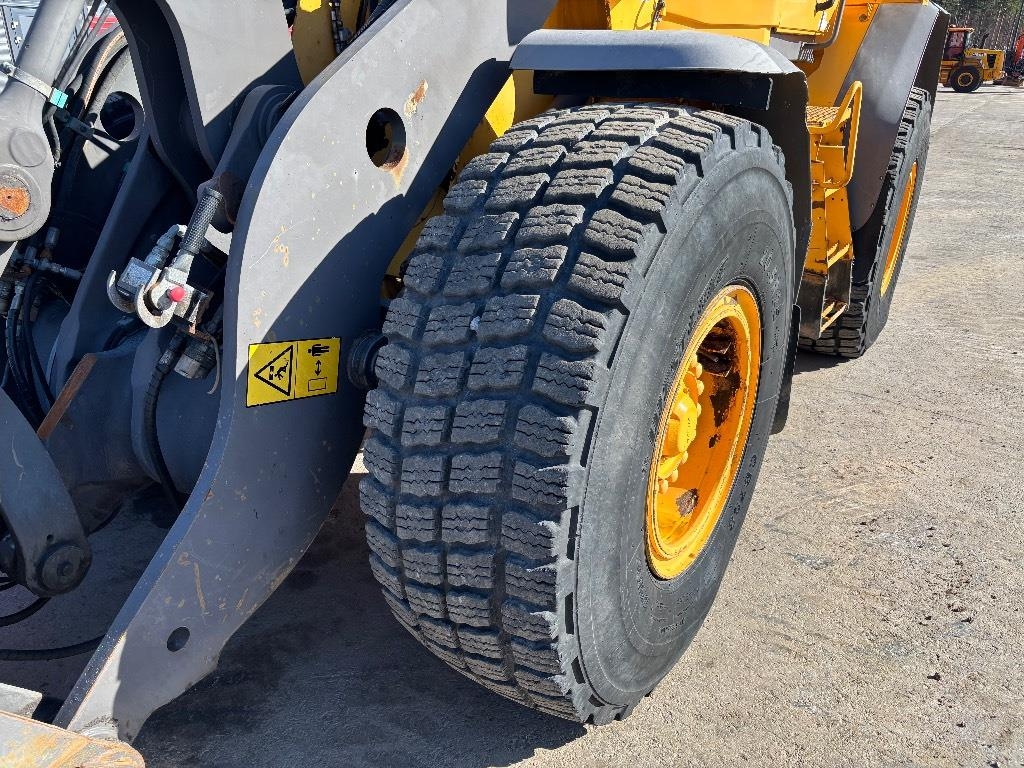 Volvo L 70 F / 4.äs hyd, CDC, BSS, Hyd. piikit, Kauha kuva 9