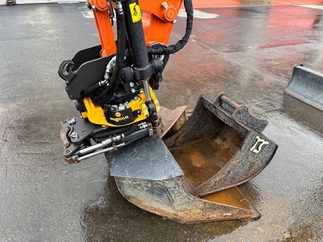 Hitachi ZX 55 U-6 / Engcon + Zange, Fett, 3 Eimer kuva 10