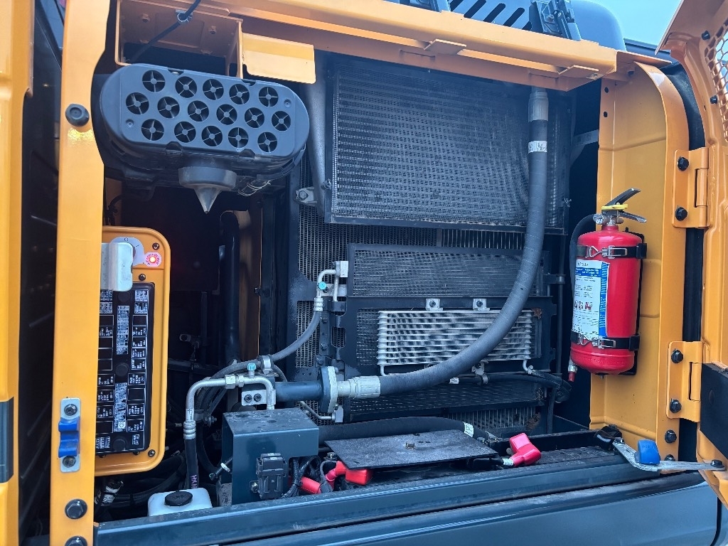 Hyundai HX 180 L / Pienet tunnit, Huippu varusteet! kuva 11