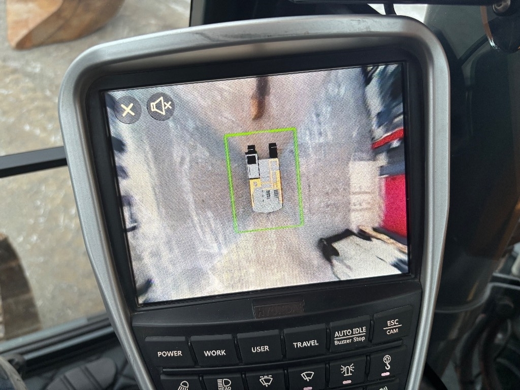 Hyundai HX 180 L / Pienet tunnit, Huippu varusteet! kuva 18