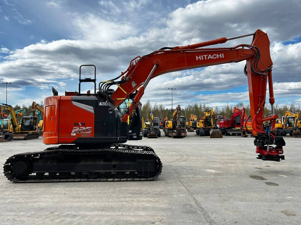 Hitachi ZX225USLC-7/ Rotators, Sildītājs, Smērviela, StageV kuva 7