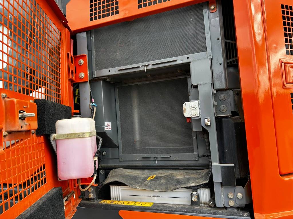 Hitachi ZX225USLC-7/ Rotators, Sildītājs, Smērviela, StageV kuva 12