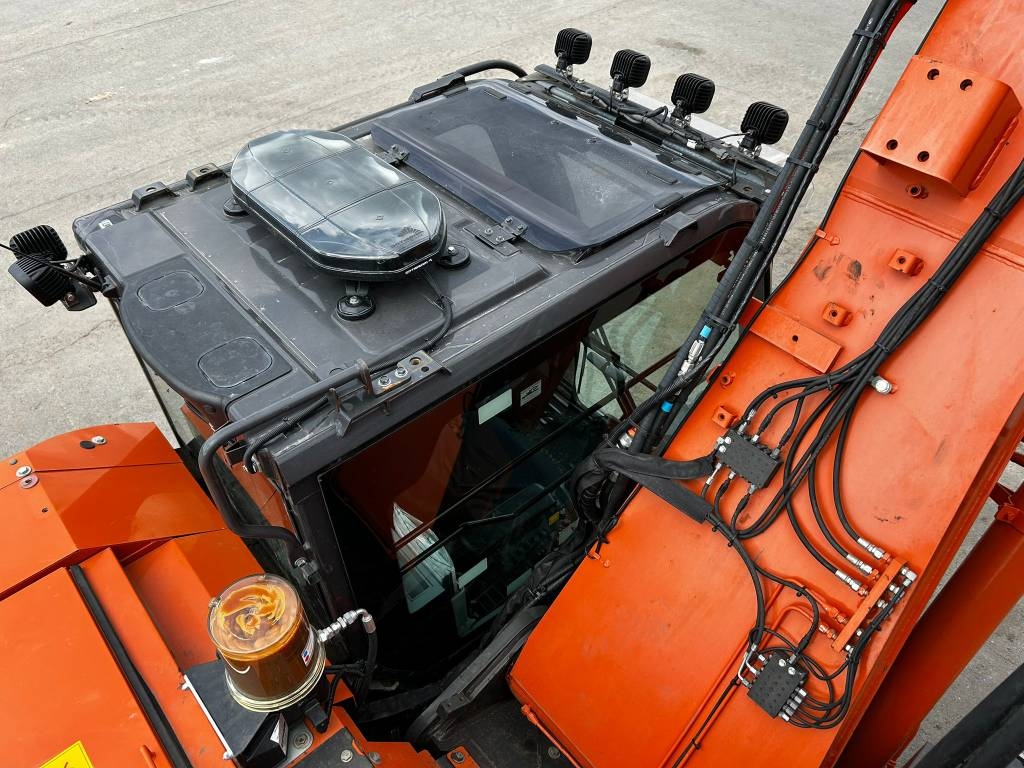 Hitachi ZX225USLC-7/ Rotators, Sildītājs, Smērviela, StageV kuva 17