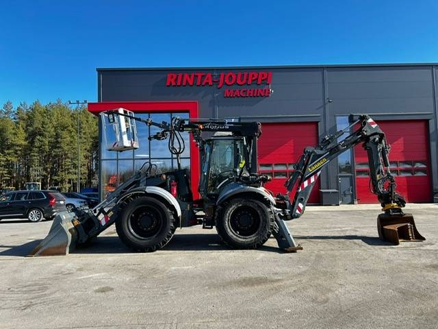 Lännen 8800 / Engcon Kronospilväsnostin Um..