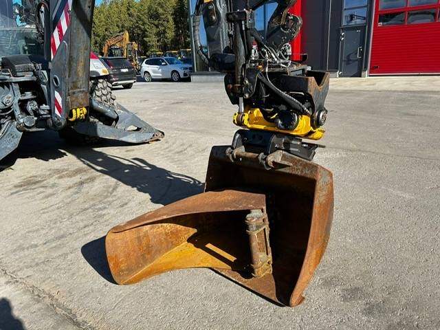 Lännen 8800 / Engcon Kronospilväsnostin Um.. kuva 11