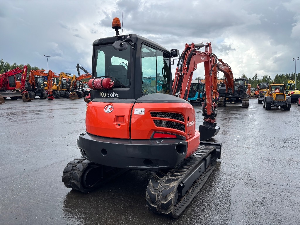 Kubota KX 057-4 / 旋转器，3 个桶，润滑脂 kuva 5
