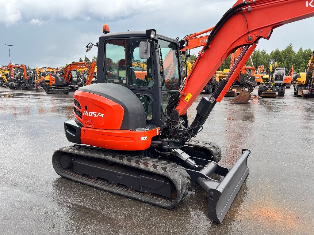 Kubota KX 057-4 / 旋转器，3 个桶，润滑脂 kuva 6