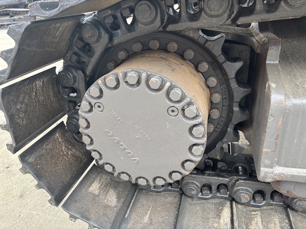 Volvo EC 300 D / Naujas apatinis aukštas, 3D, Rotatorius, Kaušas kuva 11