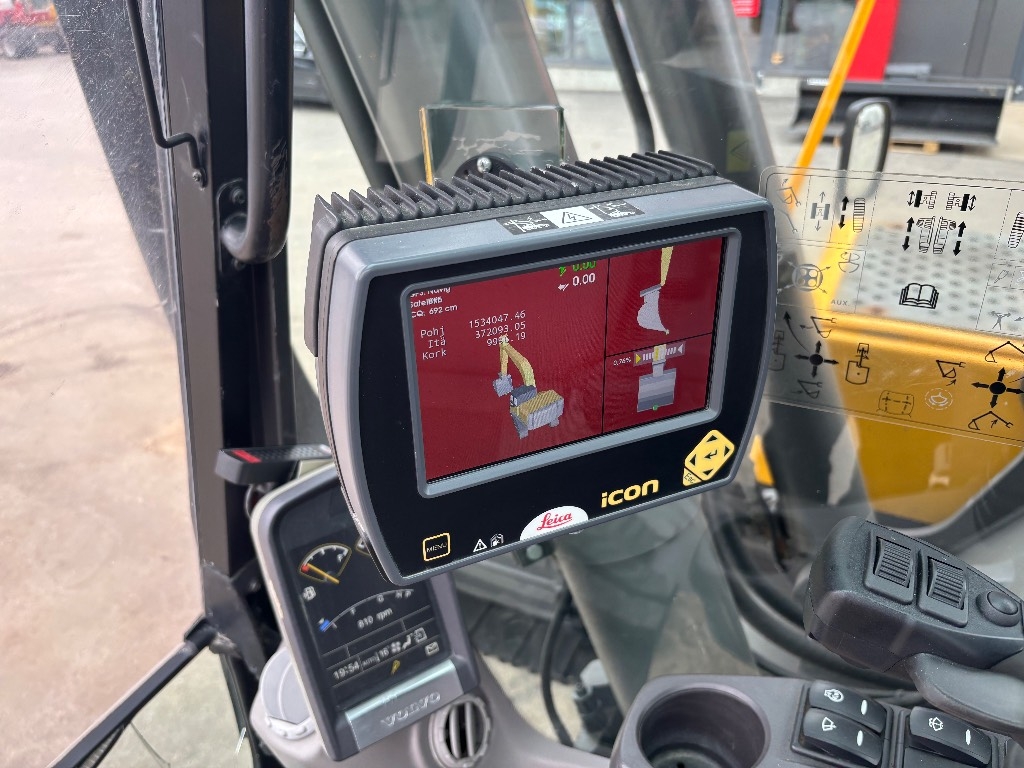 Volvo EC 300 D / Naujas apatinis aukštas, 3D, Rotatorius, Kaušas kuva 17
