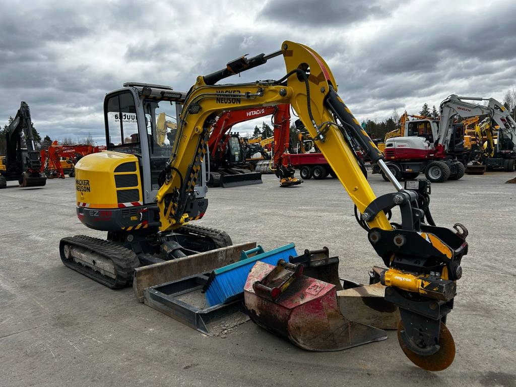 Wacker Neuson EZ 38 / Tippvarustusega miniekskavaator! kuva 4