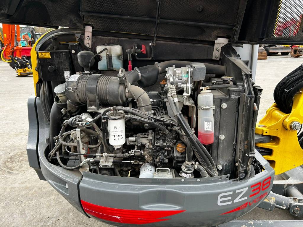Wacker Neuson EZ 38 / Tippvarustusega miniekskavaator! kuva 13