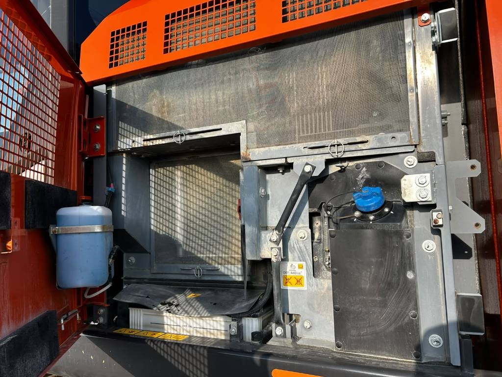 Hitachi ZX 225 US R LC-7 / Stage V, alacsony óra kuva 12