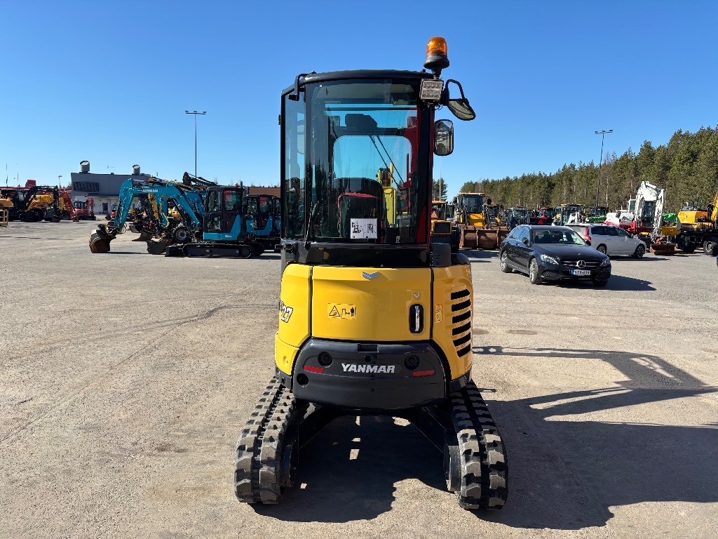 Yanmar Vio 27 / 像新的一样，2 个桶，倾斜式 kuva 4