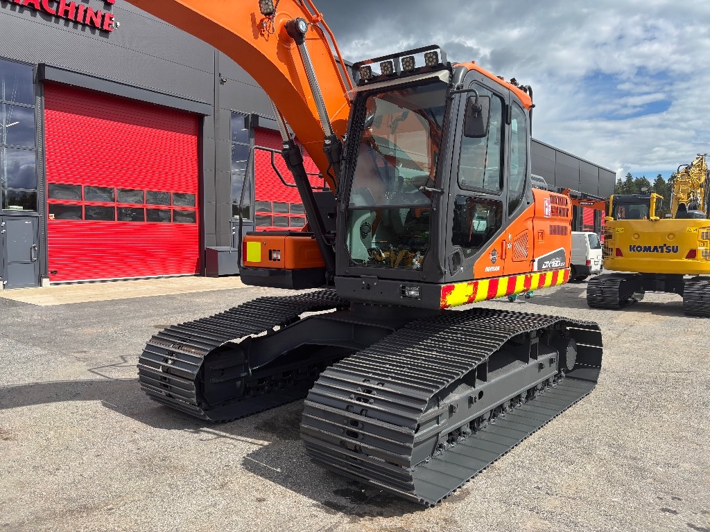 Doosan DX 160 LC / Tilter, 3 kbelíky, Nové řetězy! kuva 2