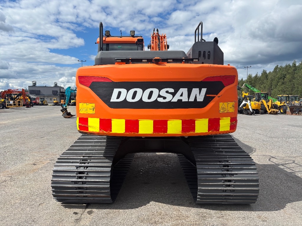 Doosan DX 160 LC / Tilter, 3 kbelíky, Nové řetězy! kuva 4