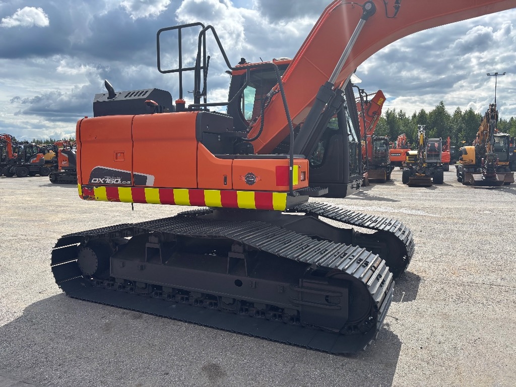 Doosan DX 160 LC / Tilter, 3 kbelíky, Nové řetězy! kuva 6