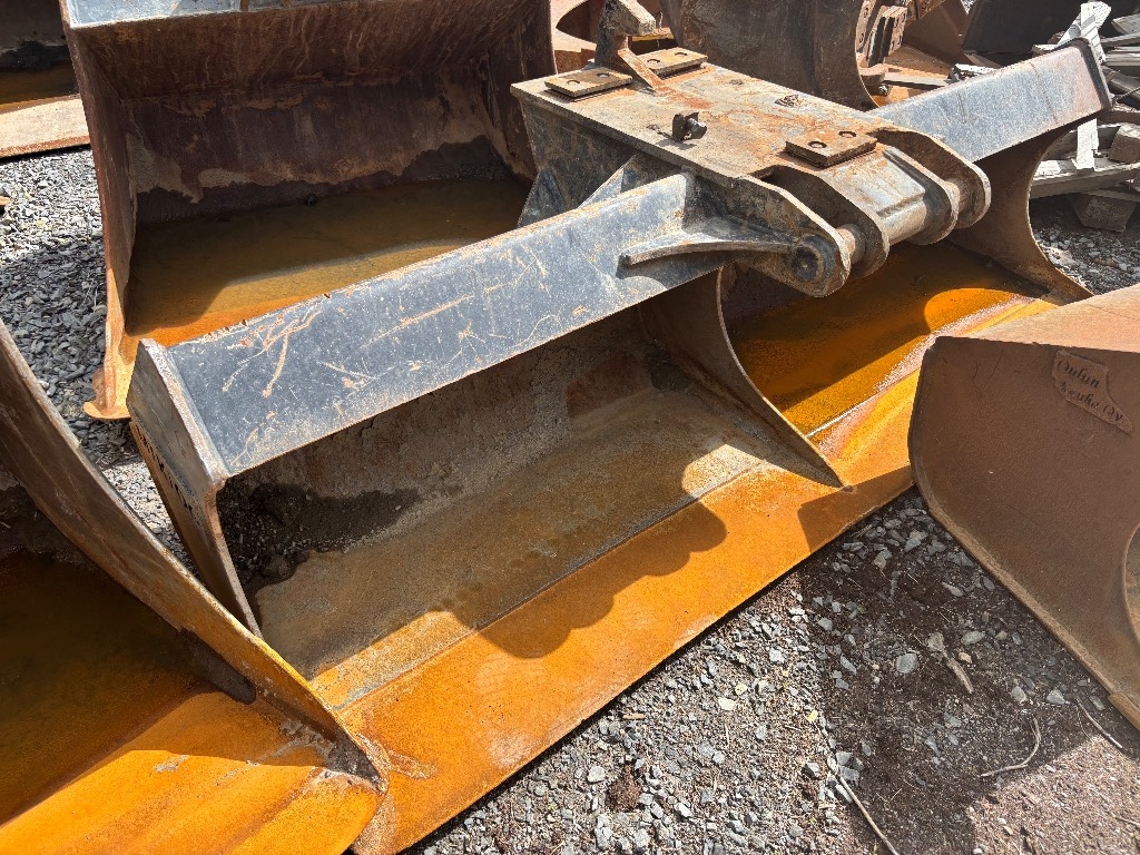 Doosan DX 160 LC / Tilter, 3 kbelíky, Nové řetězy! kuva 15