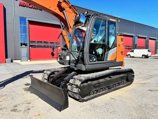Hitachi ZX 135US-7 Stage V/ Rototilt+Pihdit,Rasvari Ym kuva 3