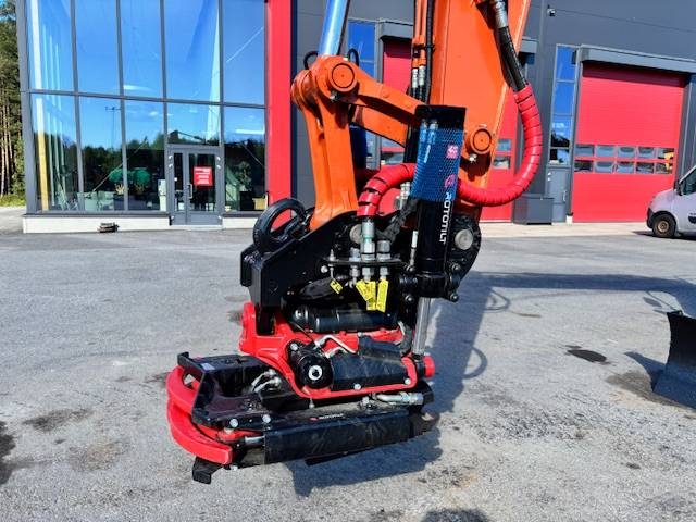 Hitachi ZX 135US-7 Stage V/ Rototilt+Pihdit,Rasvari Ym kuva 8