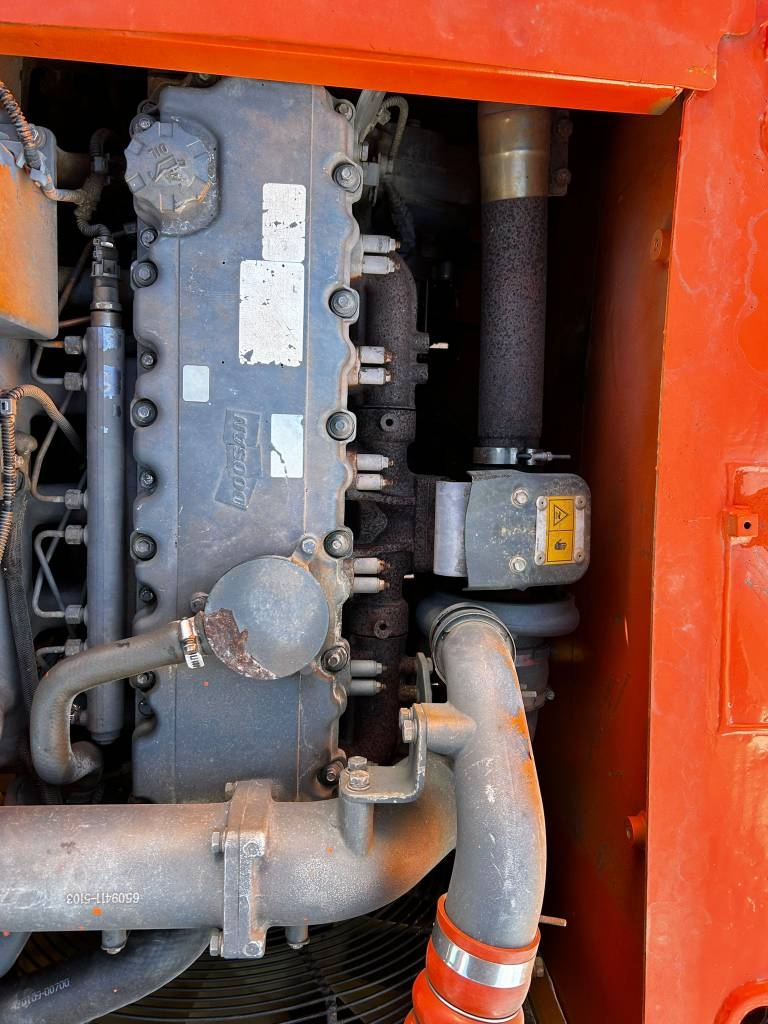 Doosan DX 140 LC / Engcon, Smērviela, Spainis, bez alvijas. kuva 19