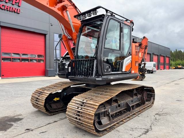 Hitachi ZX 135 USL-7 / METSÄALUSTA , SUOMIKONE !! kuva 3