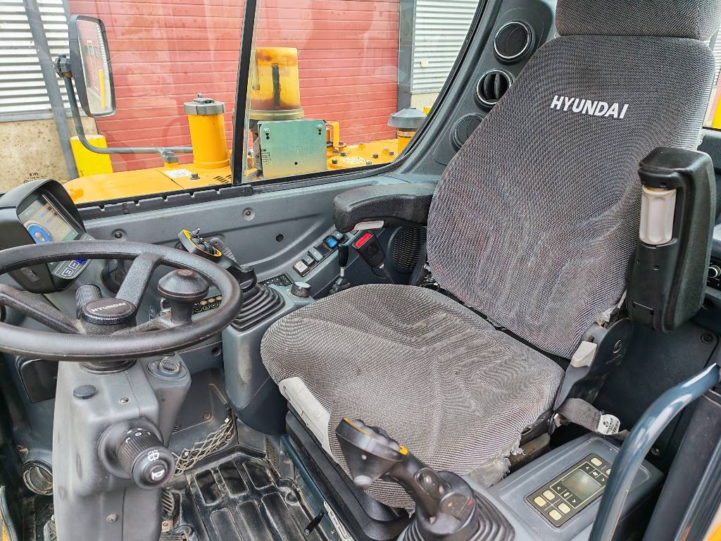 Hyundai Robex 55W-9A kuva 16