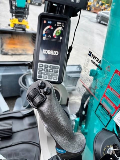 Kobelco SK 160 BR-5 / Na specjalnej platformie YM... kuva 22