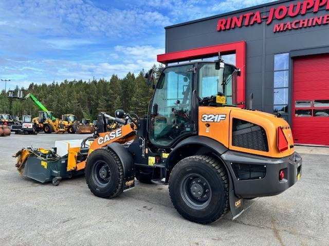 CASE 321 F / 8 KPL LISÄLAITETTA !!!! kuva 2