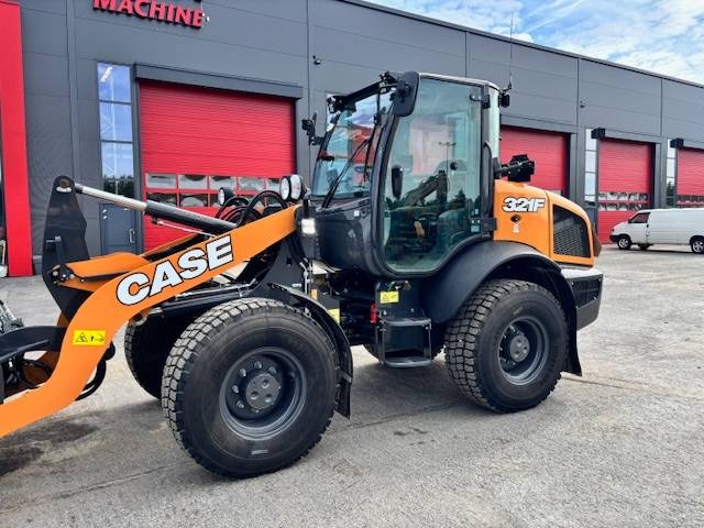 CASE 321 F / 8 KPL LISÄLAITETTA !!!! kuva 3
