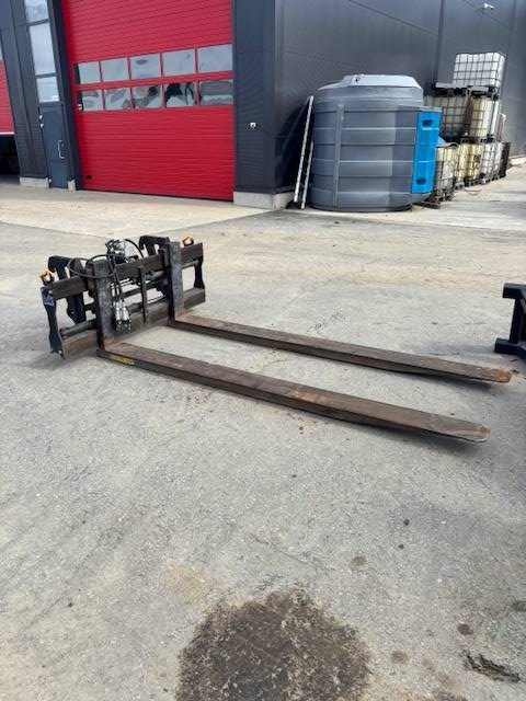 CASE 321 F / 8 KPL LISÄLAITETTA !!!! kuva 19