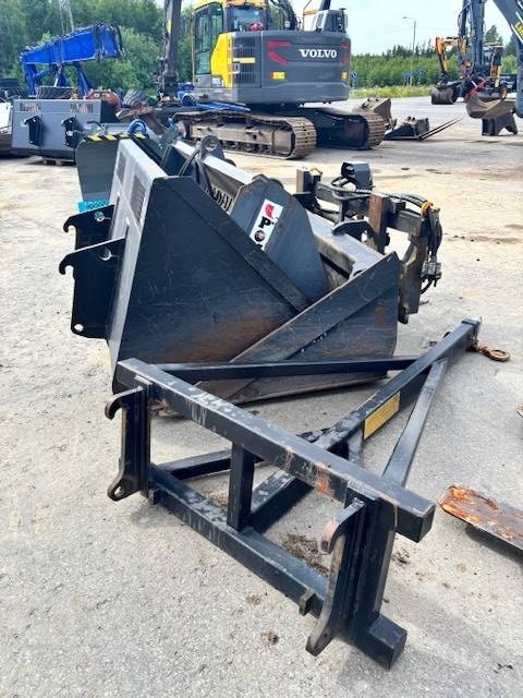 CASE 321 F / 8 KPL LISÄLAITETTA !!!! kuva 20