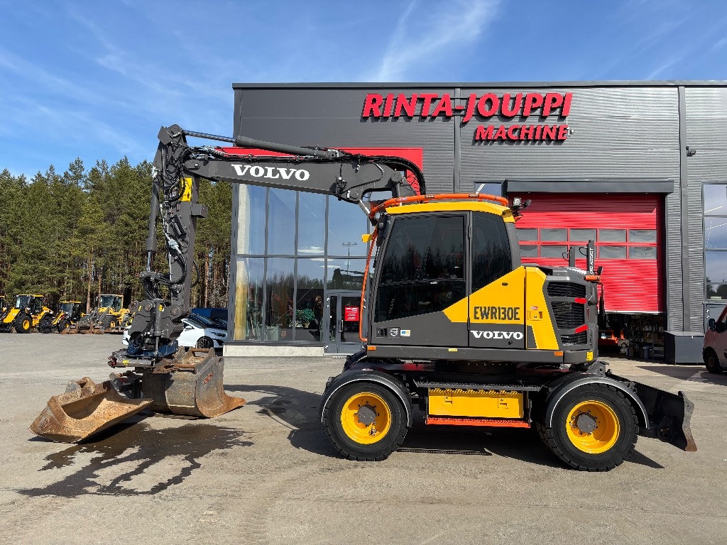 Volvo EWR 130 E / Ļoti labi aprīkots, StageV