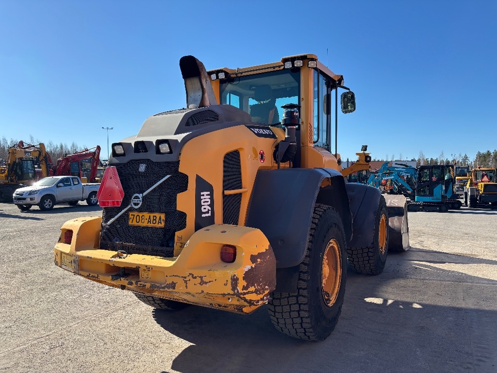 Volvo L 90 H / Rasvari, Head rehvid, 1 omanik! kuva 5