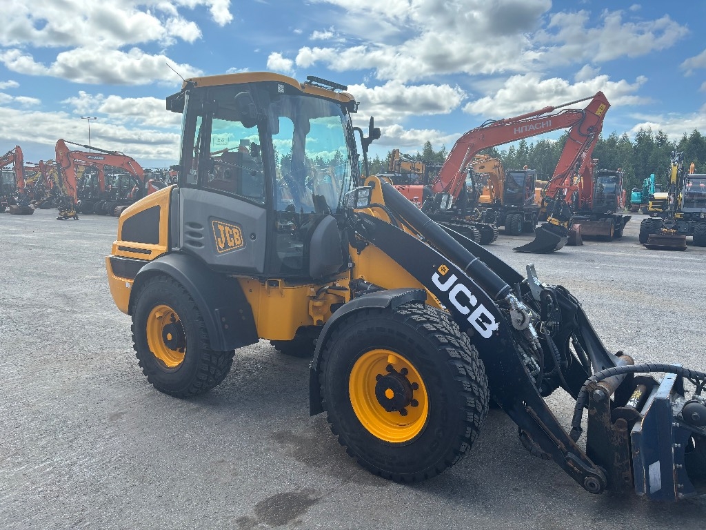 JCB 409 / Pflug, Schaufel, Sandstrahler, gute Reifen! kuva 6