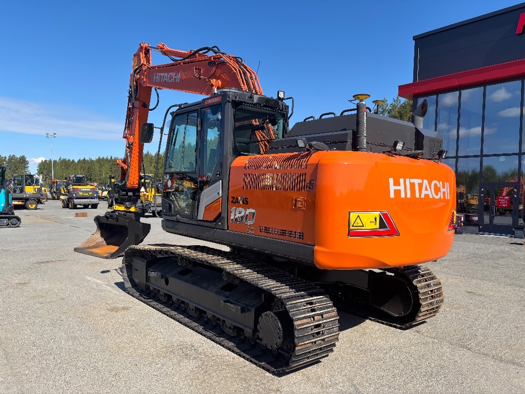 Hitachi ZX 180 LC / Engcon, Leica 3D, smyková lopata kuva 3