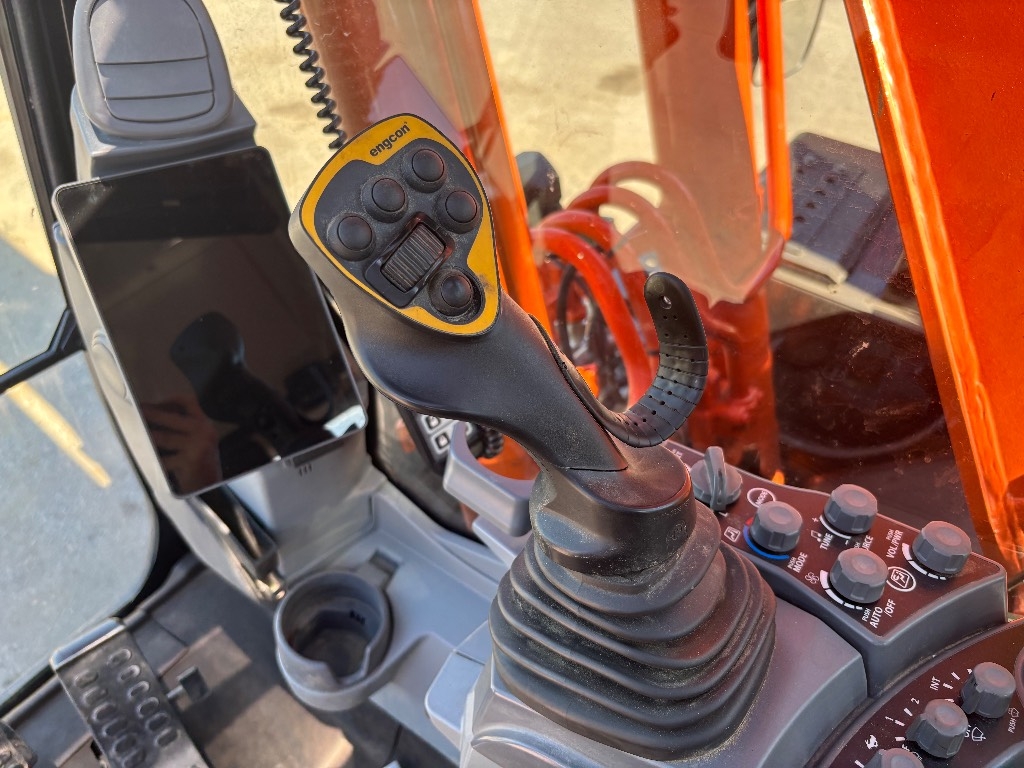 Hitachi ZX 180 LC / Engcon, Leica 3D, smyková lopata kuva 15
