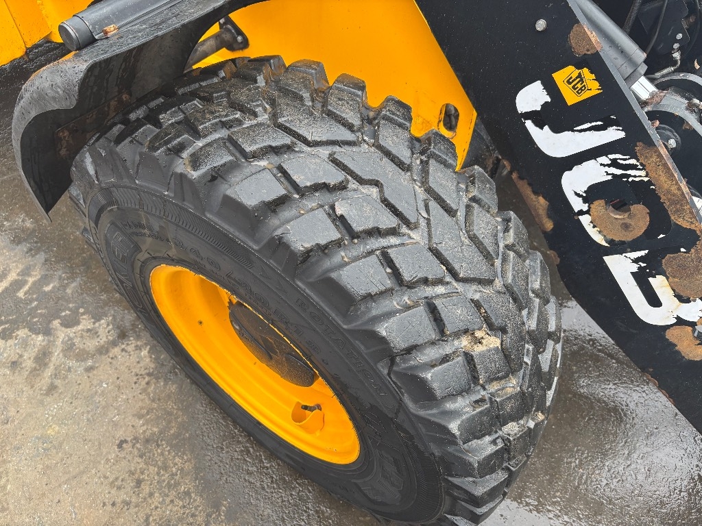 JCB 407 / Top felszerelés, V. fokozat kuva 8