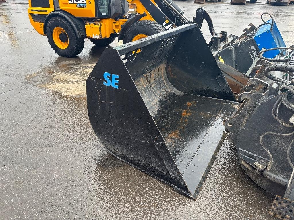 JCB 407 / Top felszerelés, V. fokozat kuva 10