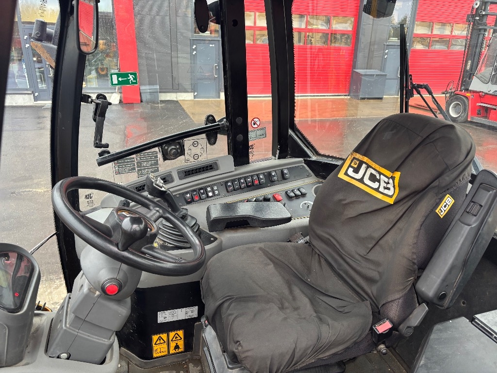 JCB 407 / Top felszerelés, V. fokozat kuva 15